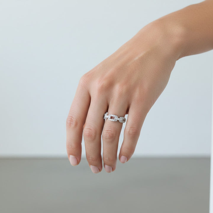 18ct White Gold Diamond Chain Ring
