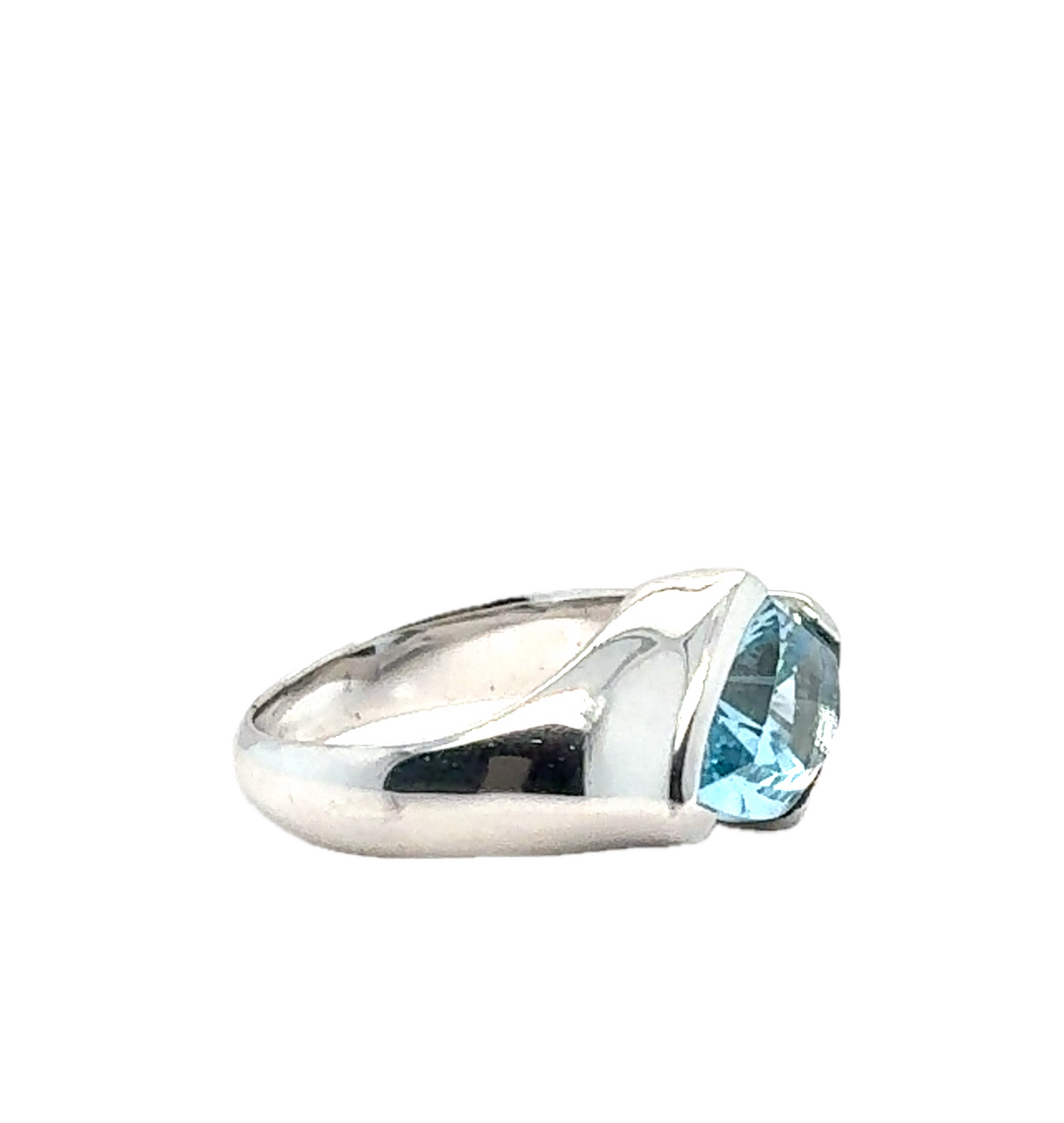 Sterling Silver Faceted Blue Topaz Ring