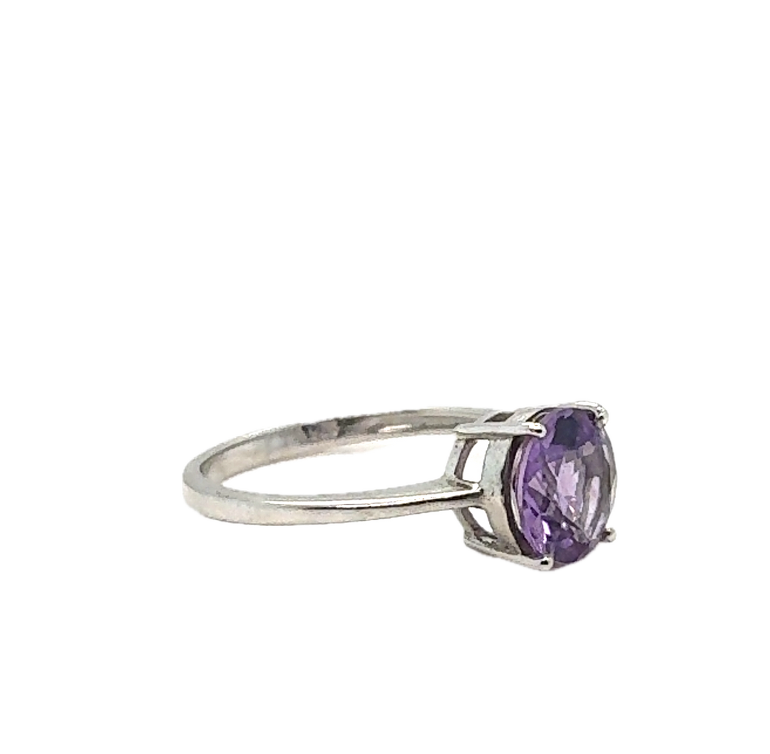 Sterling Silver Solitaire Amethyst Ring