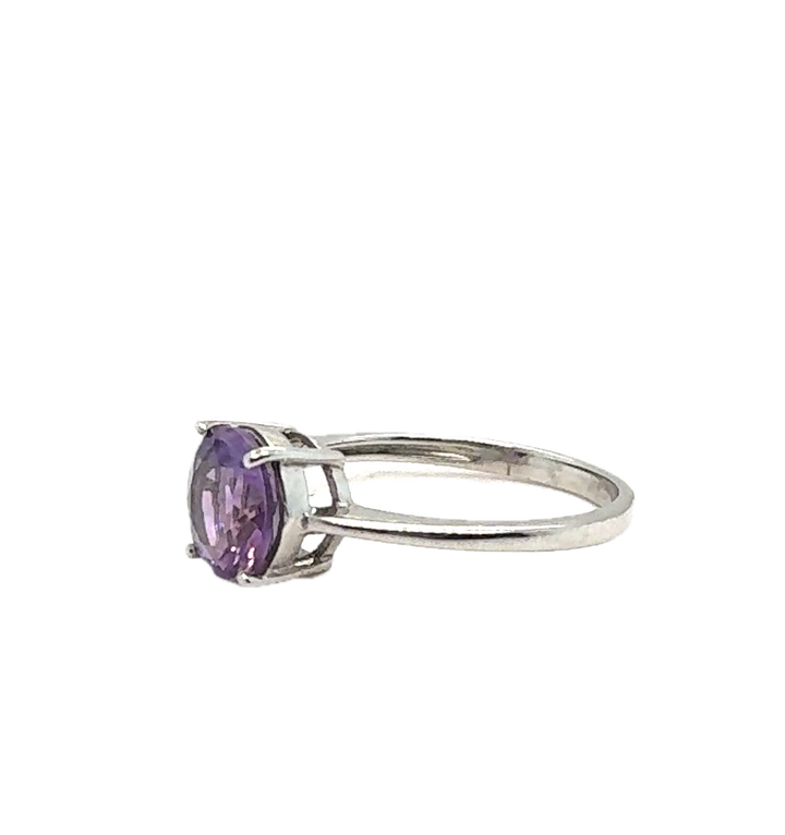 Sterling Silver Solitaire Amethyst Ring