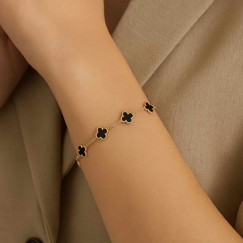 9k Yellow Gold Black Onyx Flower Bracelet
