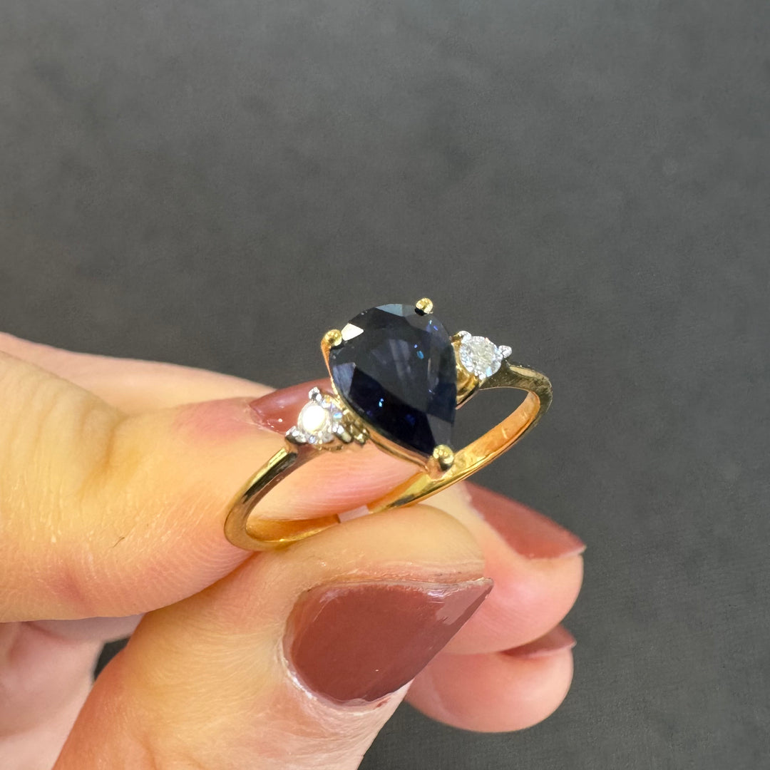 9ct Yellow Gold Sapphire & Diamond Ring