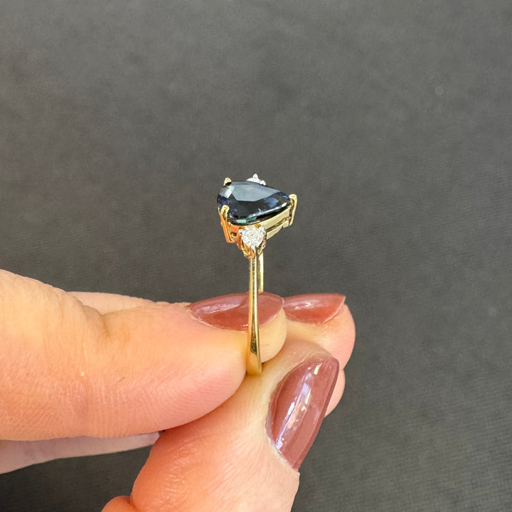 9ct Yellow Gold Sapphire & Diamond Ring