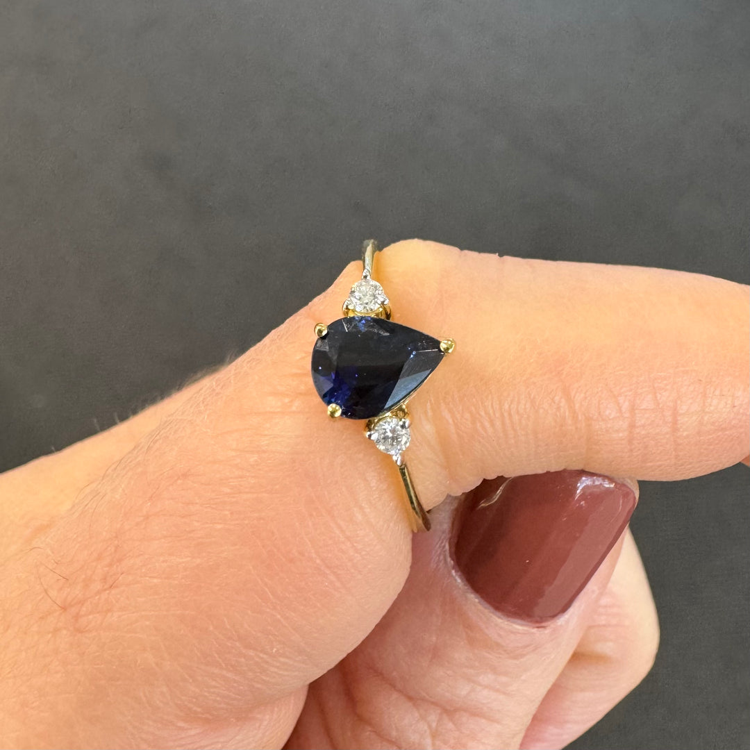 9ct Yellow Gold Sapphire & Diamond Ring