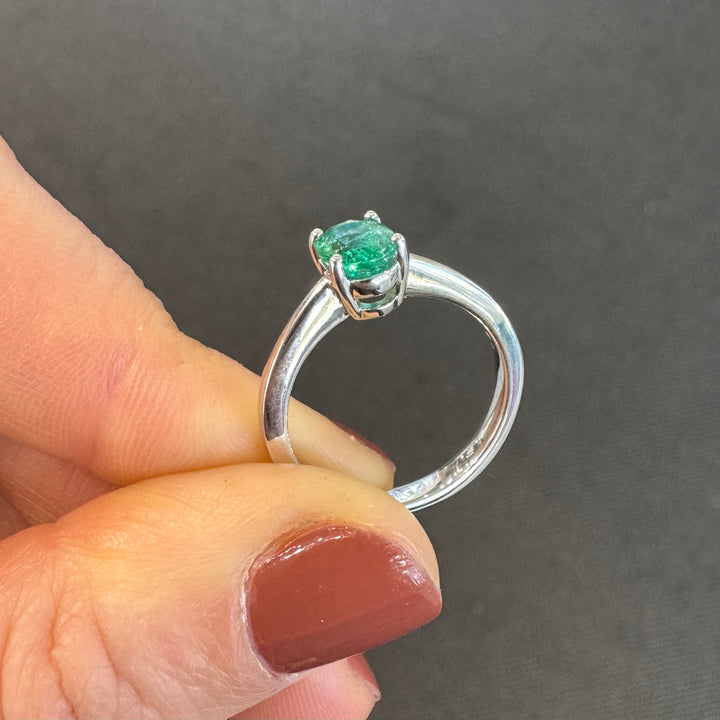18ct White Gold Emerald Solitaire Ring