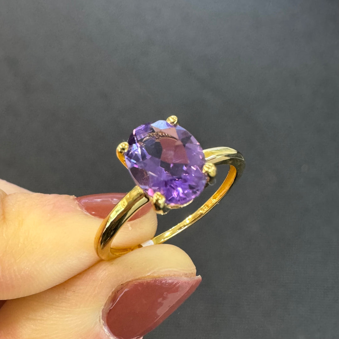 9ct Yellow Gold Amethyst Solitaire Ring