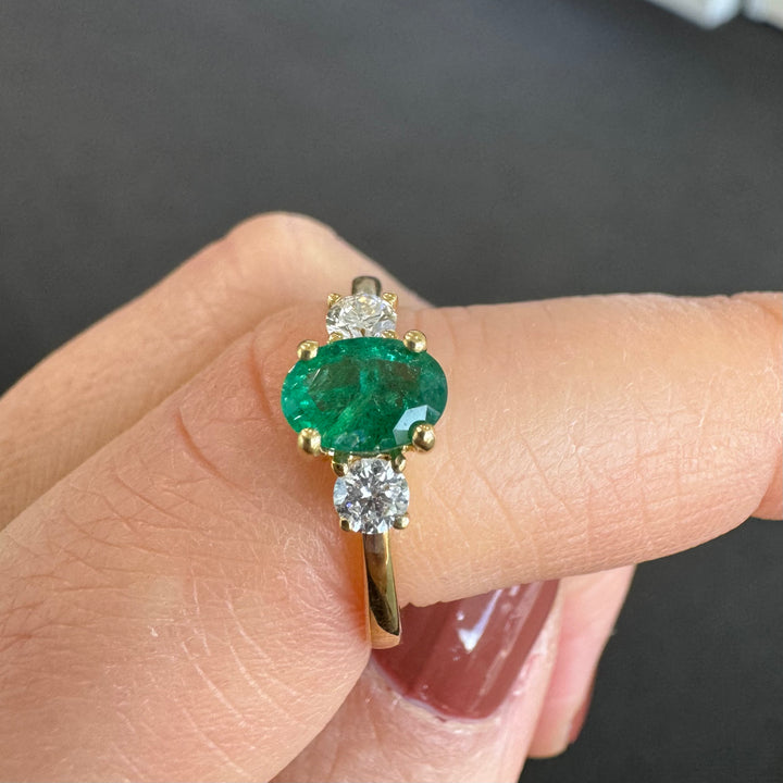 18ct Gold Emerald & Diamond Ring