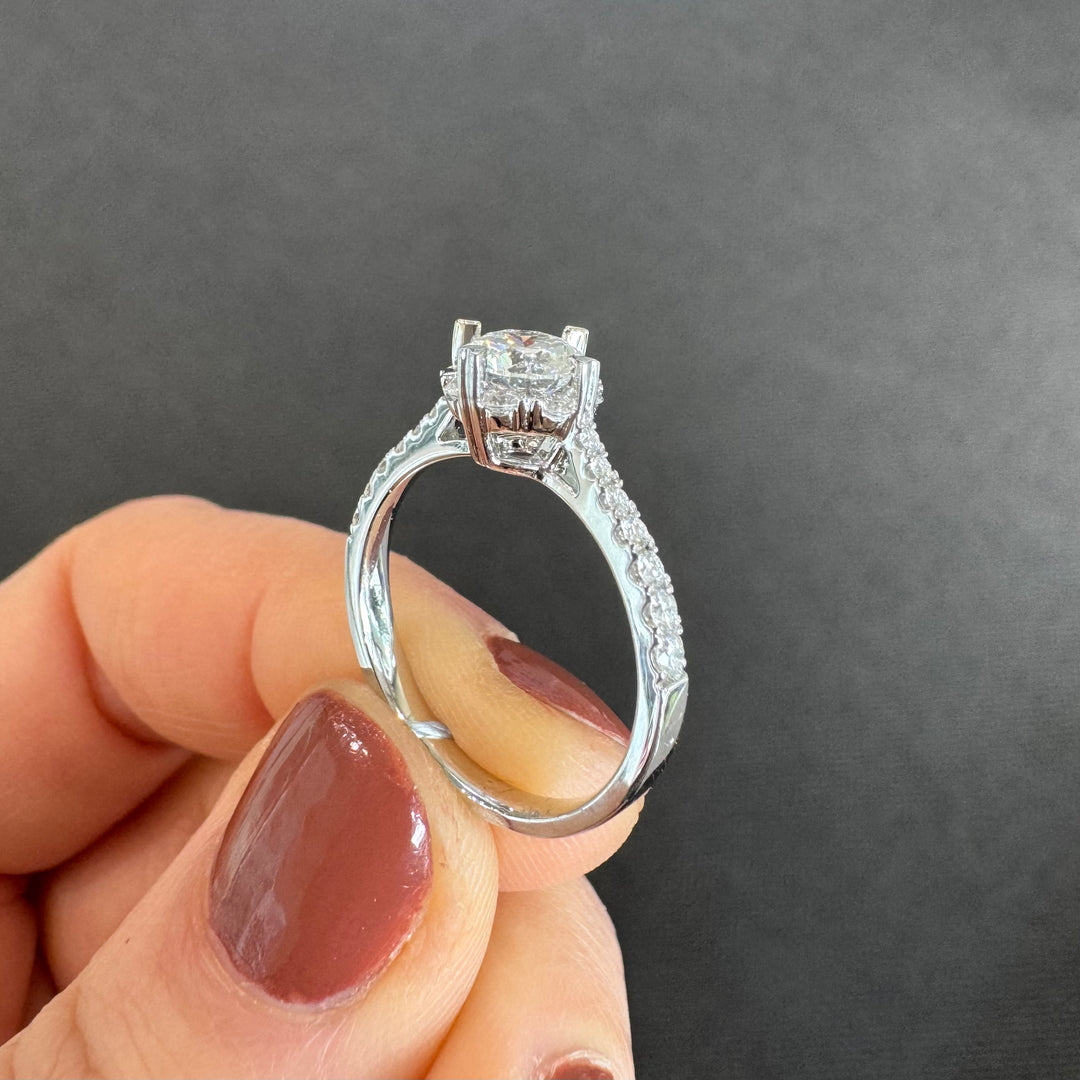 18ct White Gold Diamond Ring