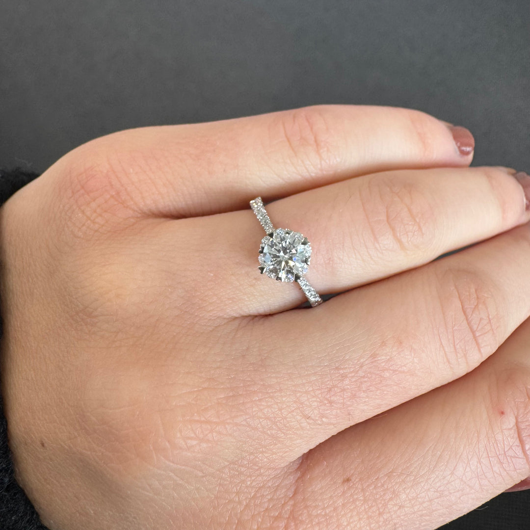 18ct White Gold Diamond Ring