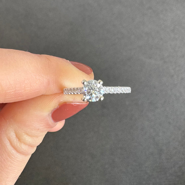 18ct White Gold Diamond Ring