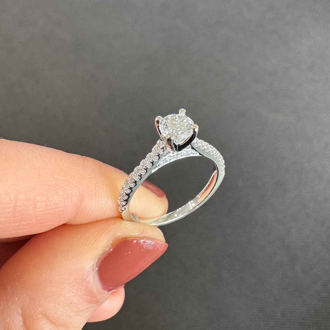 18ct White Gold Diamond Ring