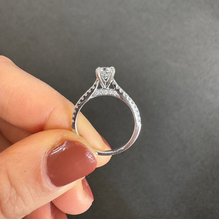 18ct White Gold Diamond Ring