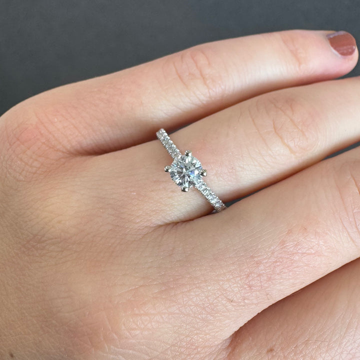 18ct White Gold Diamond Ring