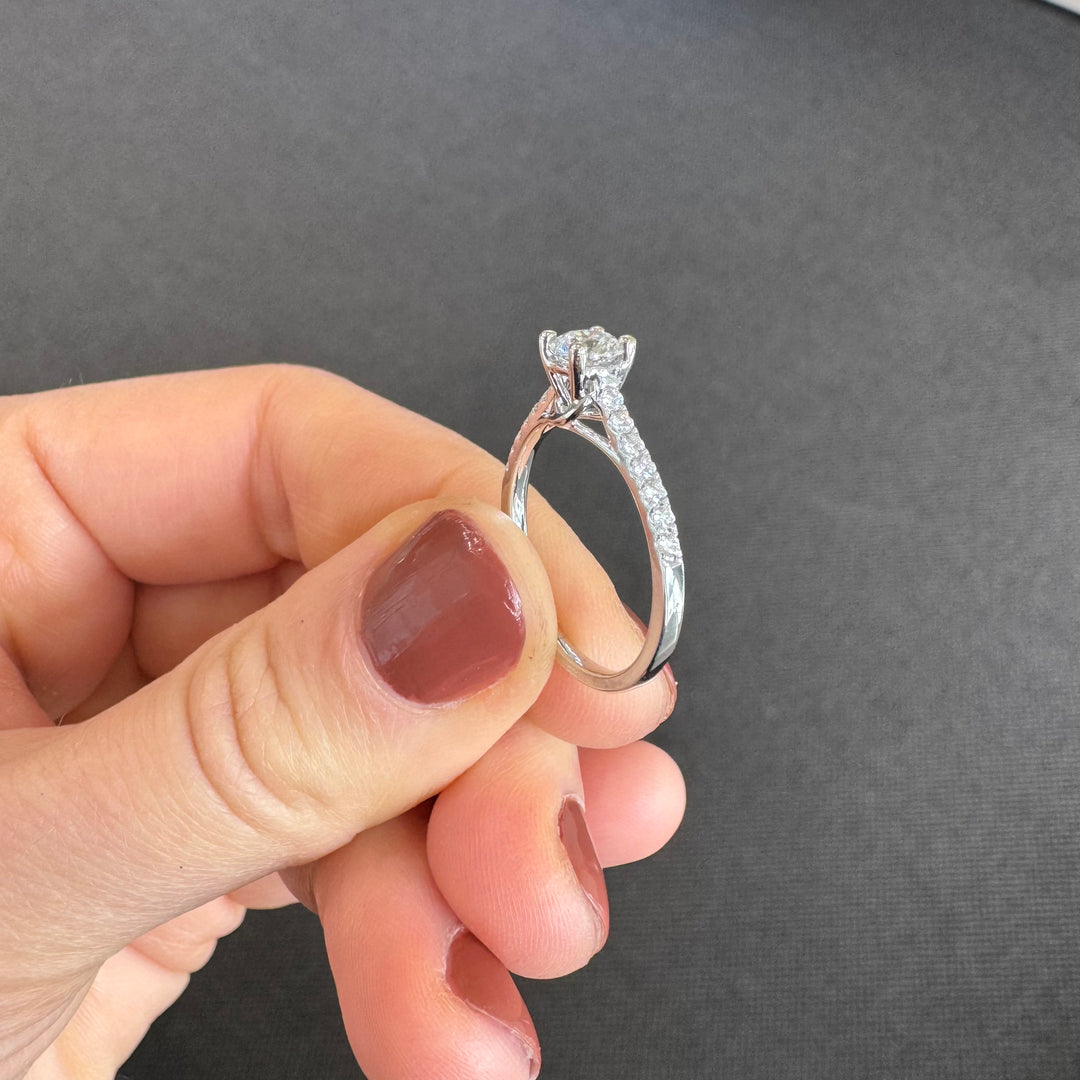 18ct White Gold Diamond Ring