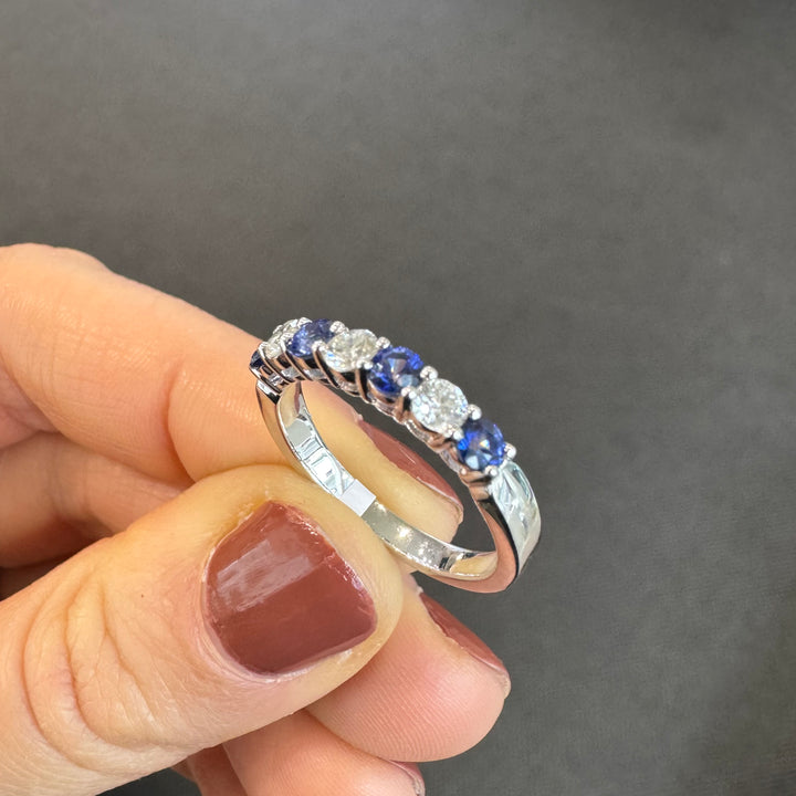 18ct White Gold Ceylon Sapphire & Diamond Ring