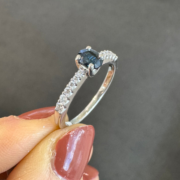 18ct White Gold Sapphire & Diamond Ring