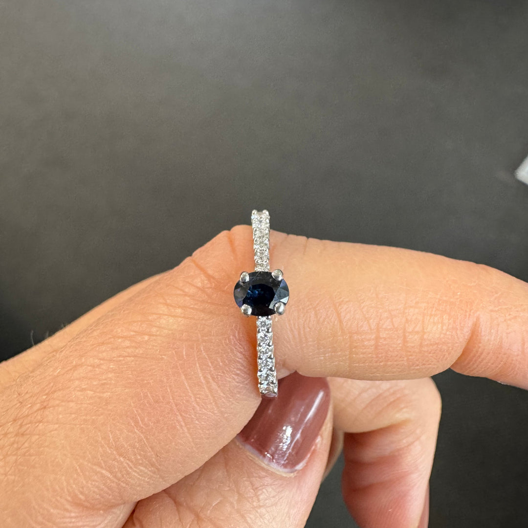 18ct White Gold Sapphire & Diamond Ring