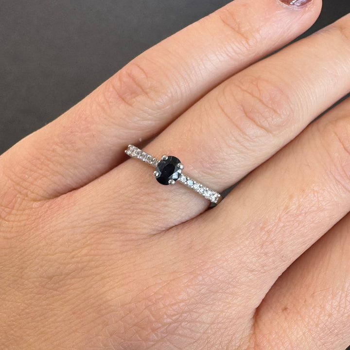 18ct White Gold Sapphire & Diamond Ring