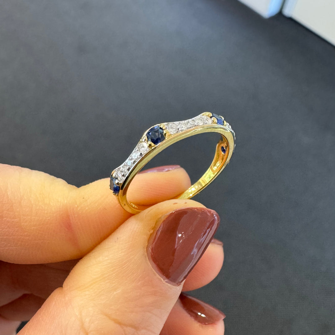 9ct Yellow Gold Sapphire & Diamond Ring