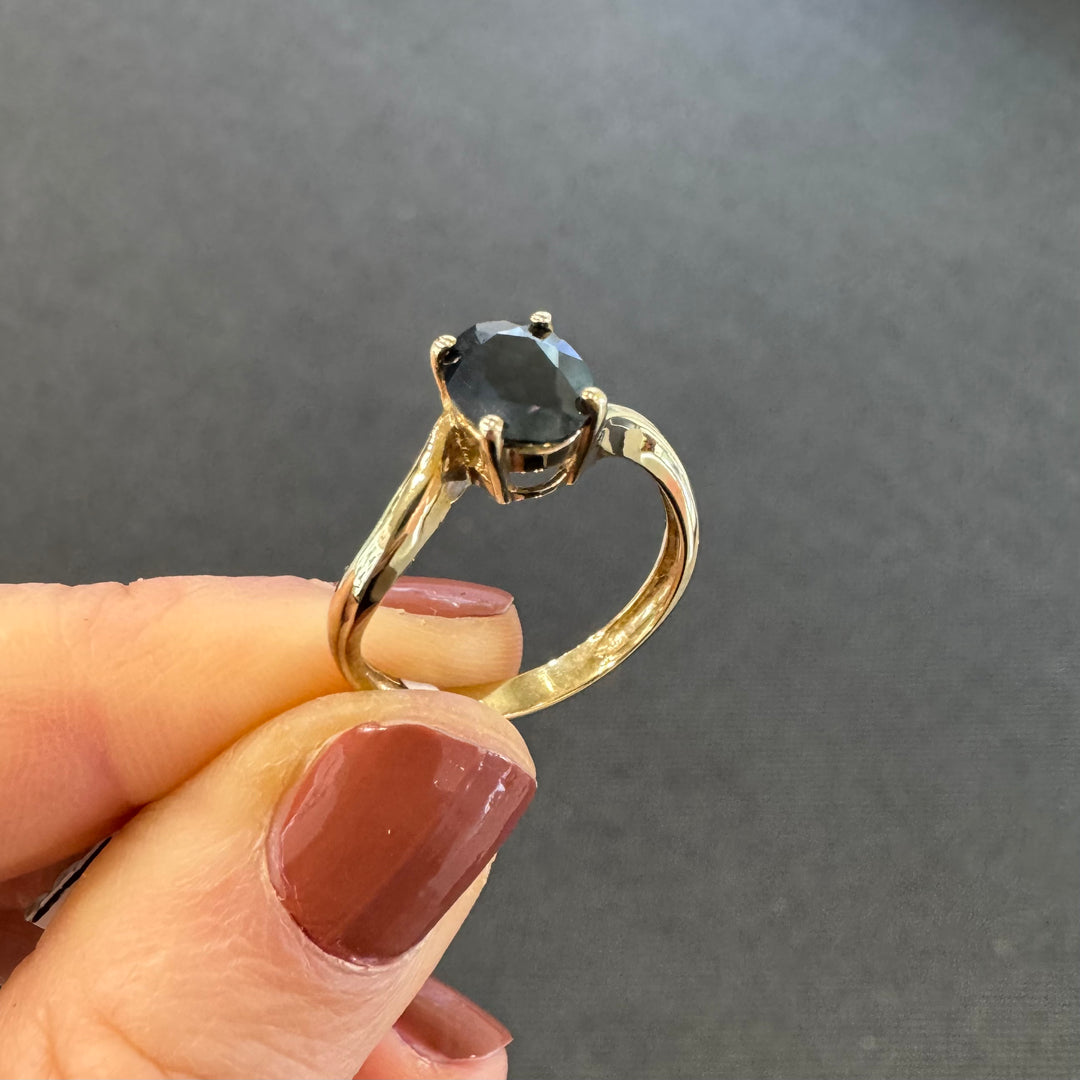 9ct Yellow Gold Sapphire Solitaire Ring
