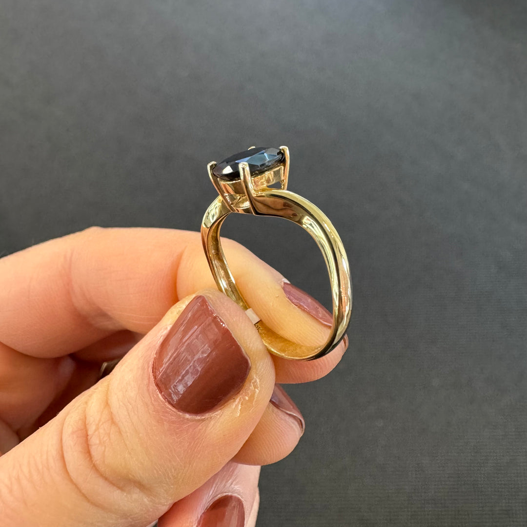 9ct Yellow Gold Sapphire Solitaire Ring