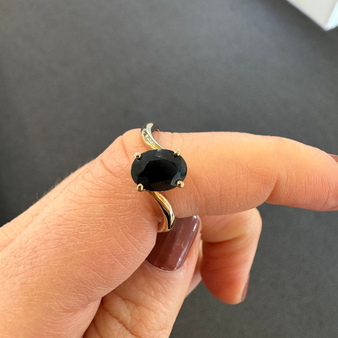 9ct Yellow Gold Sapphire Solitaire Ring