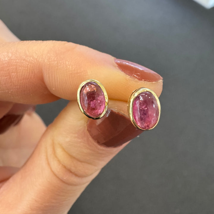 10ct Yellow Gold Oval Pink Tourmaline Stud Earrings