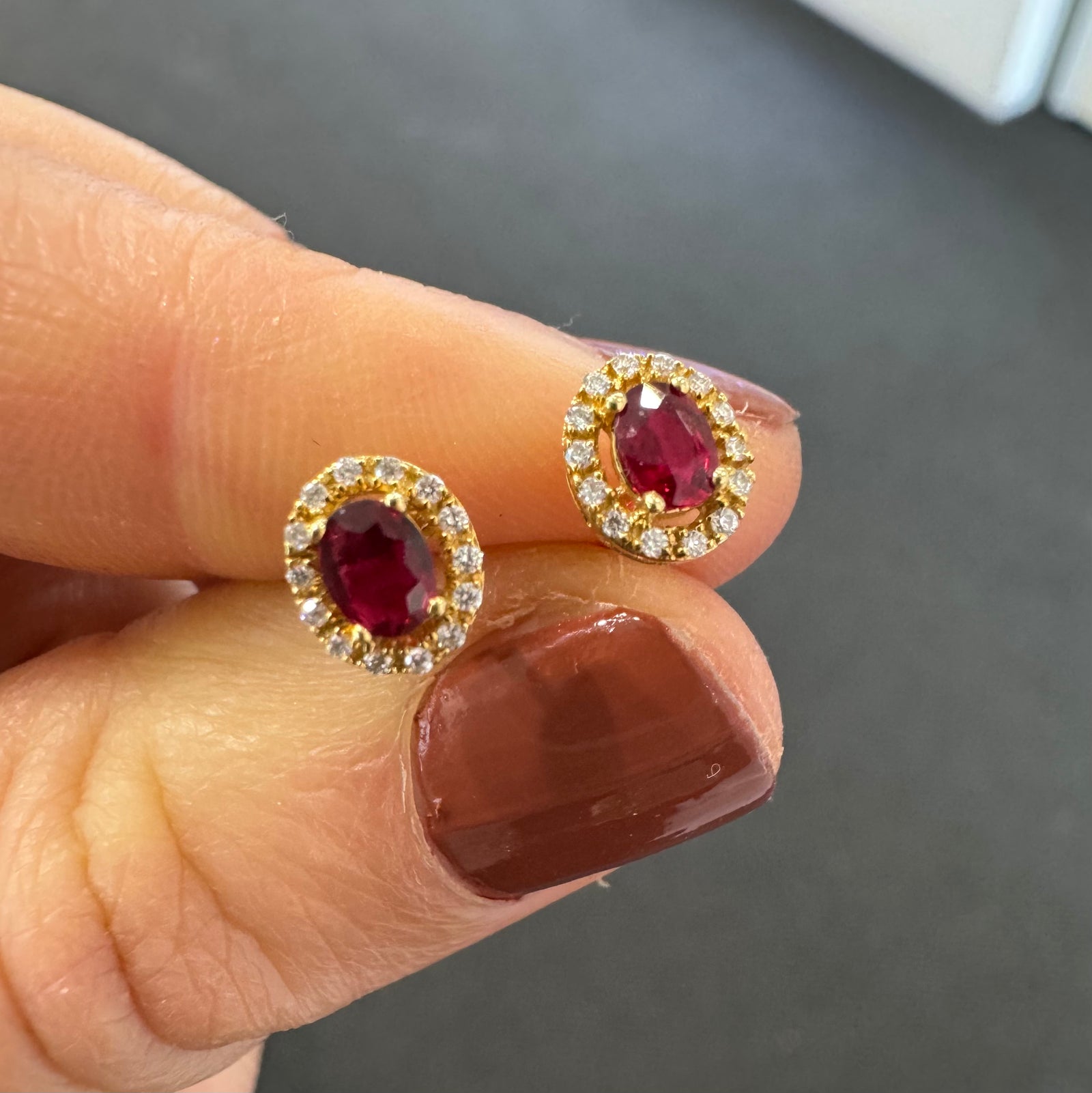 18ct Yellow Gold Ruby & Diamond Stud Earrings - B & S Lyncris Jewellers