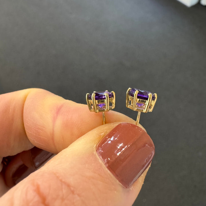 9ct Yellow Gold Amethyst Stud Earrings