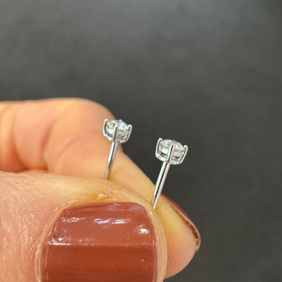 18ct White Gold Claw Set Diamond Stud Earrings
