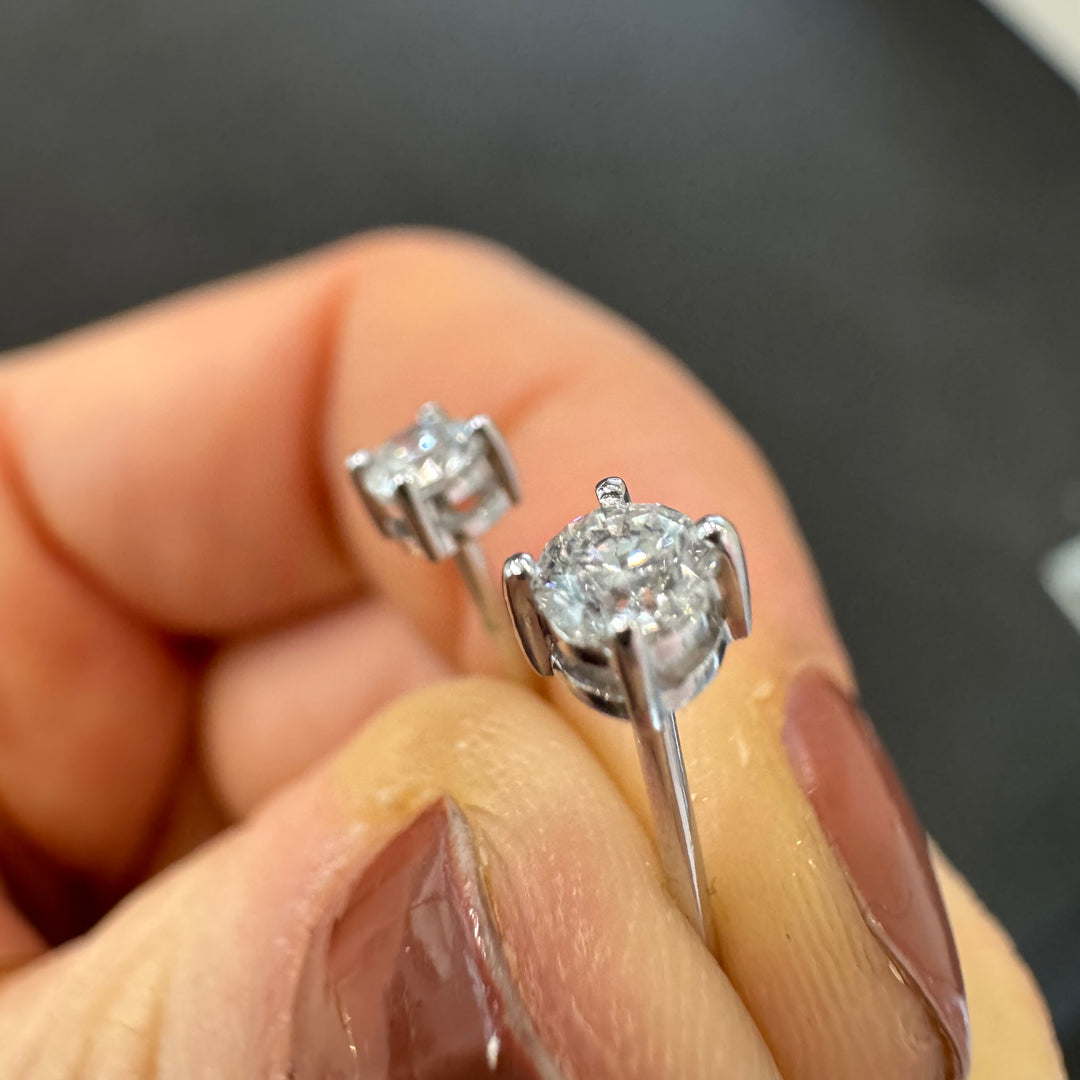 18ct White Gold Claw Set Diamond Stud Earrings