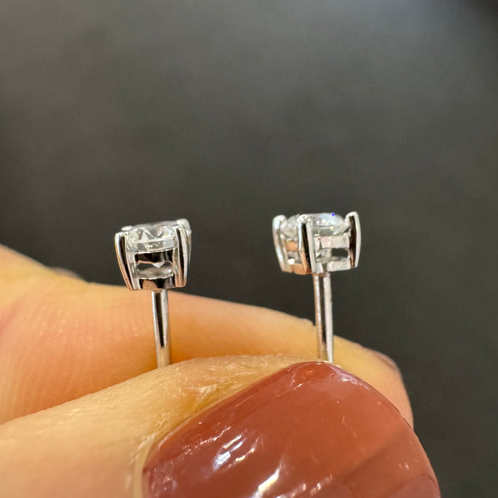 18ct White Gold Claw Set Diamond Stud Earrings