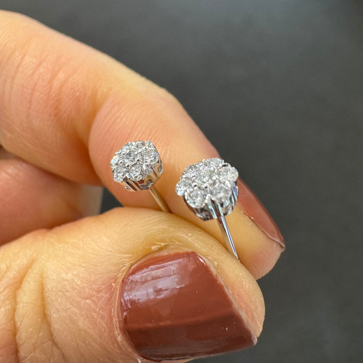 18ct White Gold Cluster Set Diamond Stud Earrings
