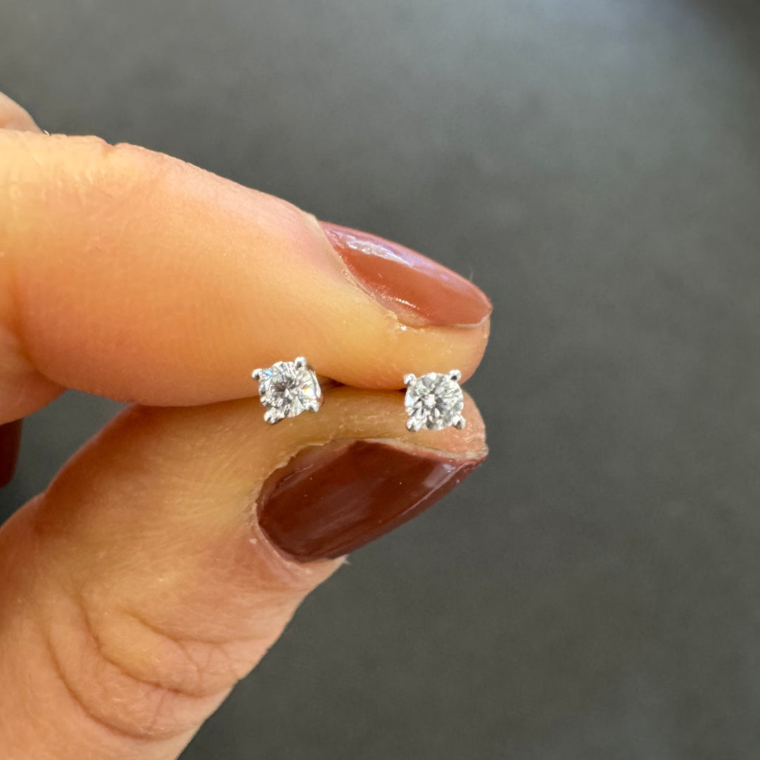18ct White Gold Claw Set Diamond Stud Earrings