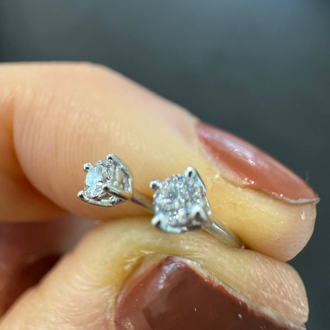 18ct White Gold Claw Set Diamond Stud Earrings