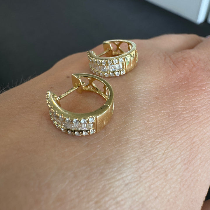 18ct Yellow Gold Baguette Huggie Hoop Diamond Earrings