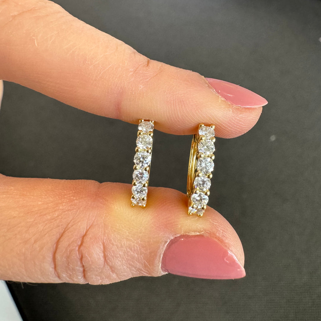 18ct Yellow Gold Oval Huggie Hoop Diamond Earrings