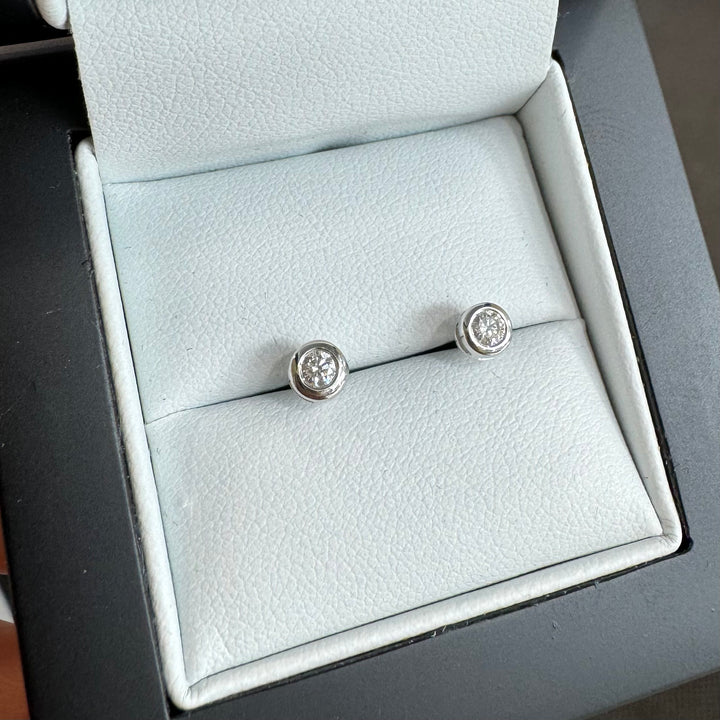 18ct White Gold Bezel Diamond Stud Earrings
