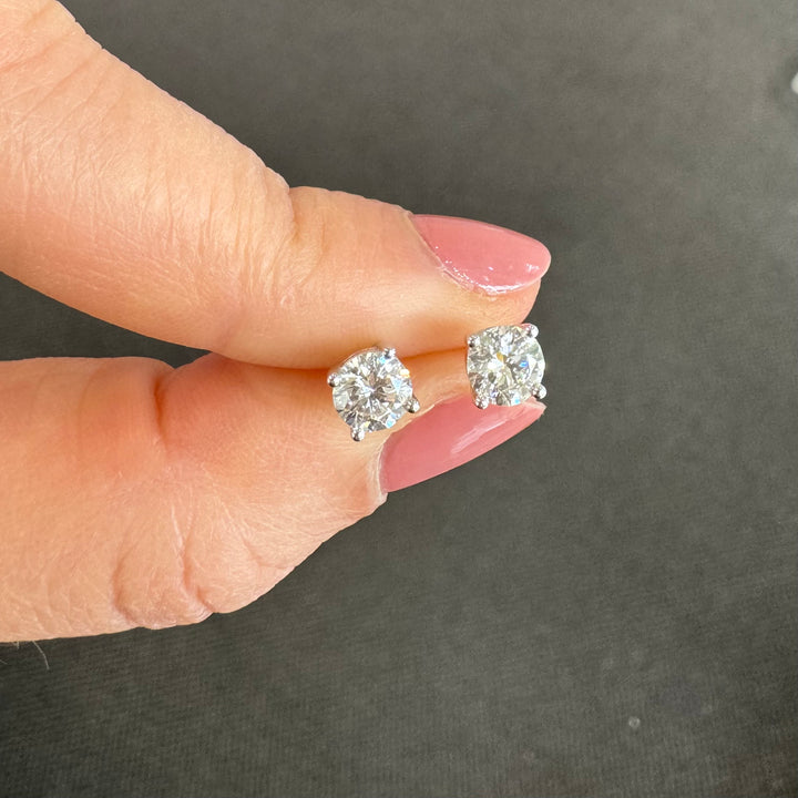 18ct White Gold Claw Set Diamond Stud Earrings
