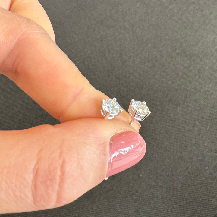 18ct White Gold Claw Set Diamond Stud Earrings