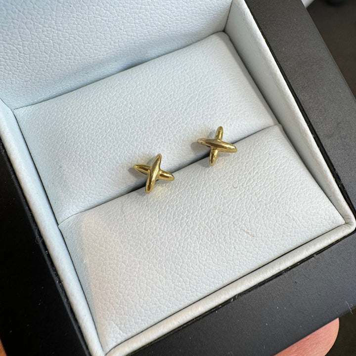 9ct Yellow Gold Small Cross Stud Earrings