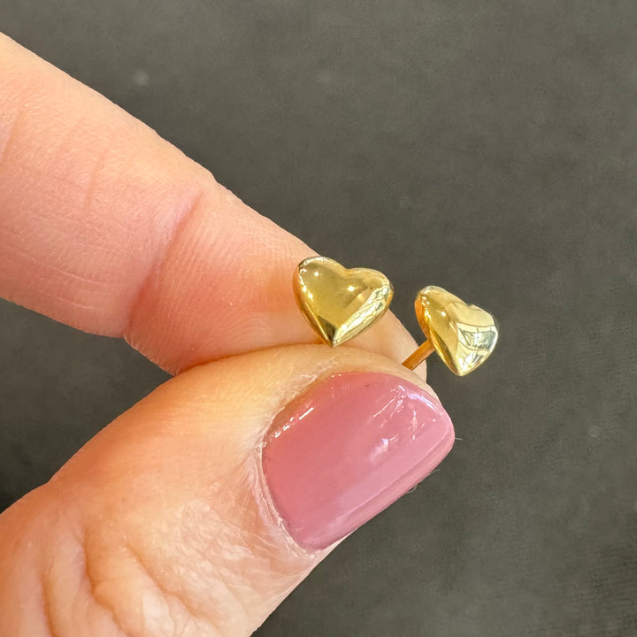 9ct Yellow Gold Love Heart Stud Earrings