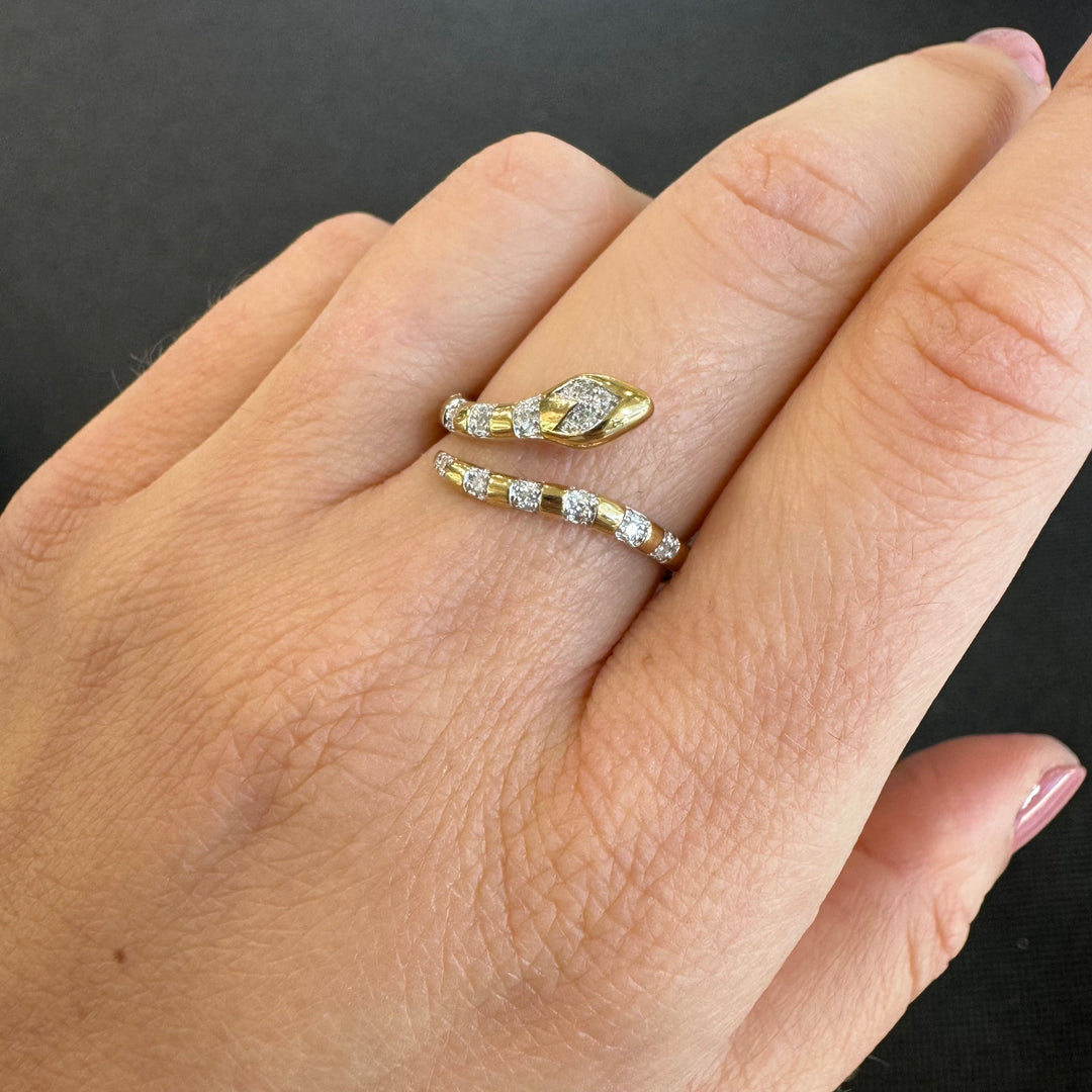 9ct Yellow Gold Diamond Snake Ring