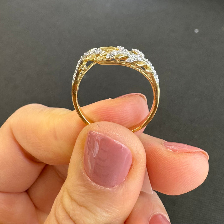 9ct Yellow Gold Diamond Leaf Ring