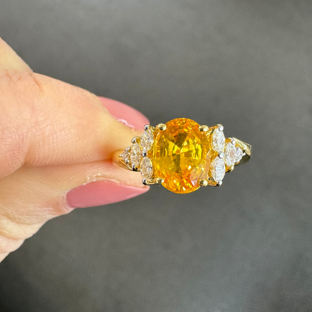 18ct Yellow Gold Yellow Sapphire & Diamond Ring