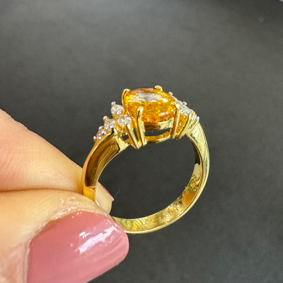 18ct Yellow Gold Yellow Sapphire & Diamond Ring