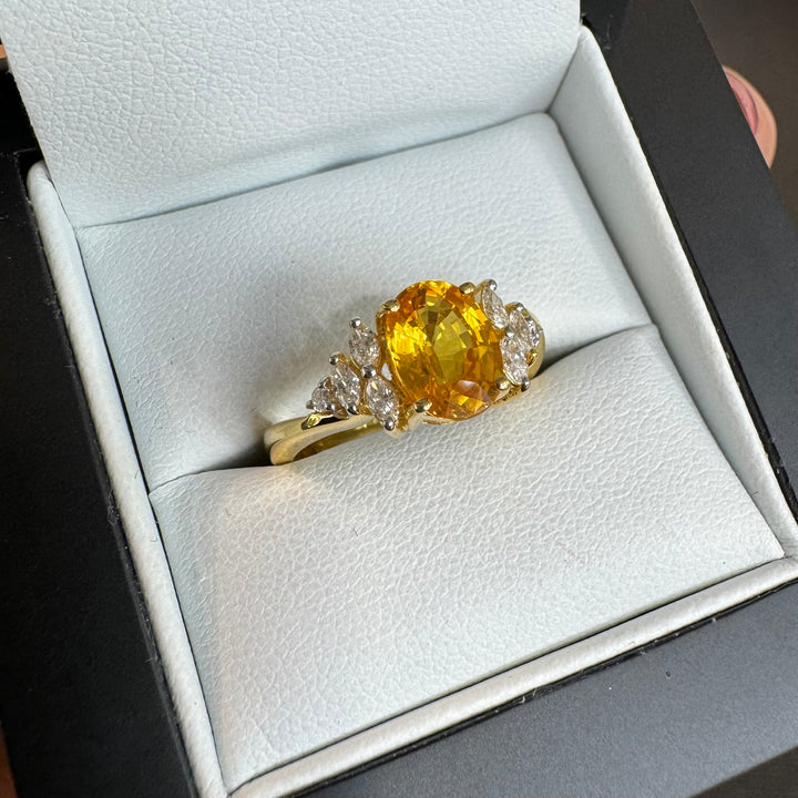 18ct Yellow Gold Yellow Sapphire & Diamond Ring
