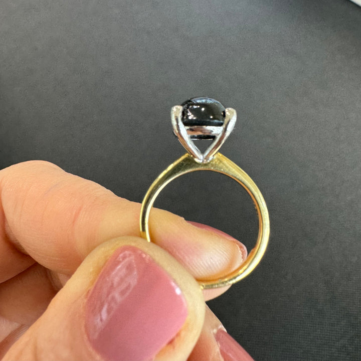 18ct Yellow & White Gold Black Onyx Cabochon Ring