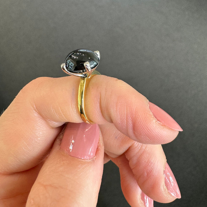 18ct Yellow & White Gold Black Onyx Cabochon Ring