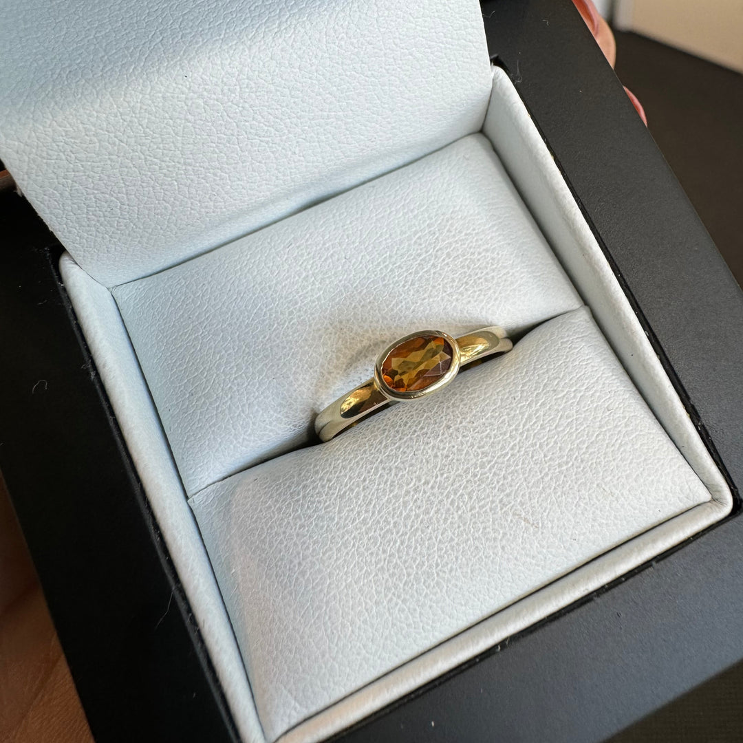 9ct Yellow Gold Oval Citrine Ring